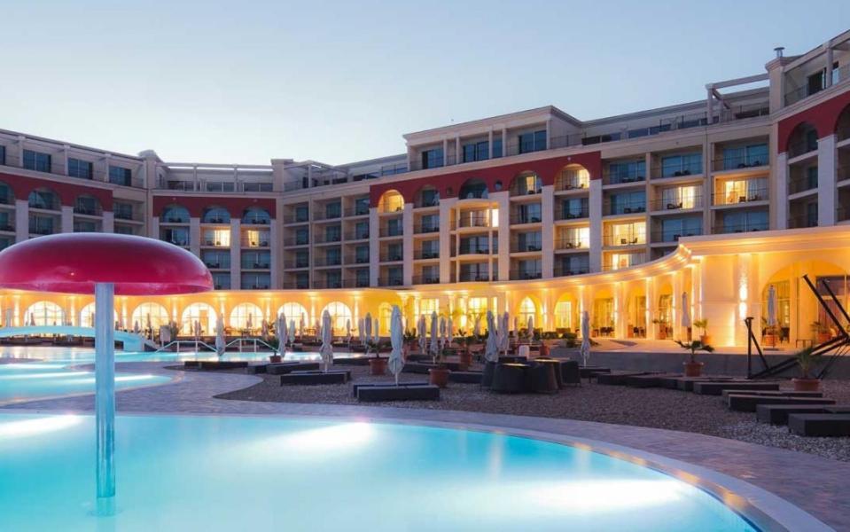 Lighthouse Golf Resort & Spa Apartments Balchik Exterior photo